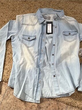 2Sable Light Wash Denim Button-Down Shirt